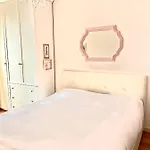 Golf & Lake Comfortable Apartment